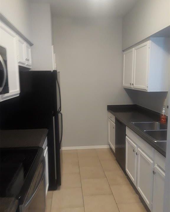 1st image of 17617 Red Oak Dr