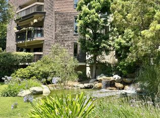 950 N Kings Rd UNIT 205, West Hollywood, CA 90069