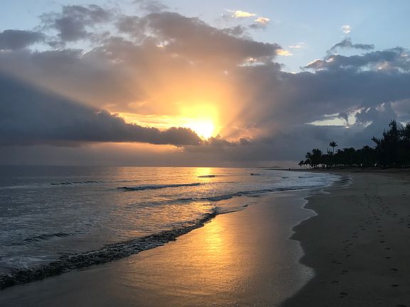 3rd image of 968 Camino Las Picuas Cond Playas Del Yunque #225