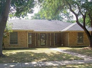 2909 Warren Cir, Irving, TX 75062