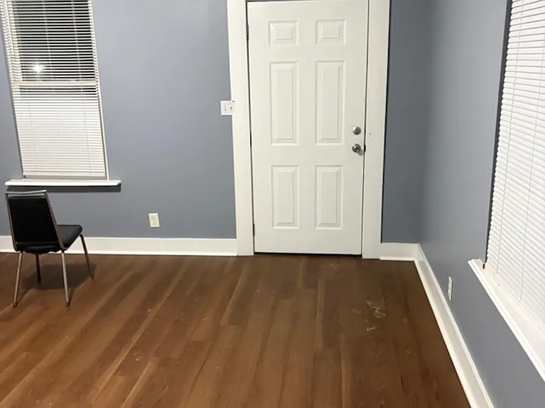 322 N Linwood Ave — Photo 2