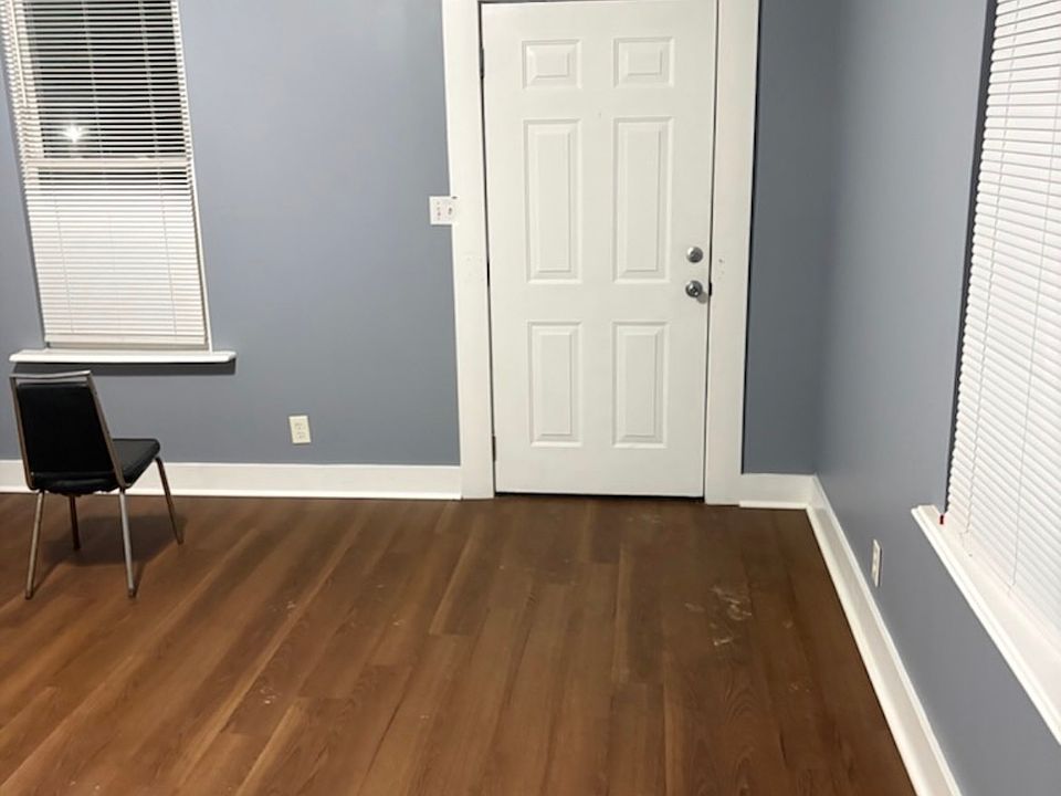 2nd image of 322 N Linwood Ave