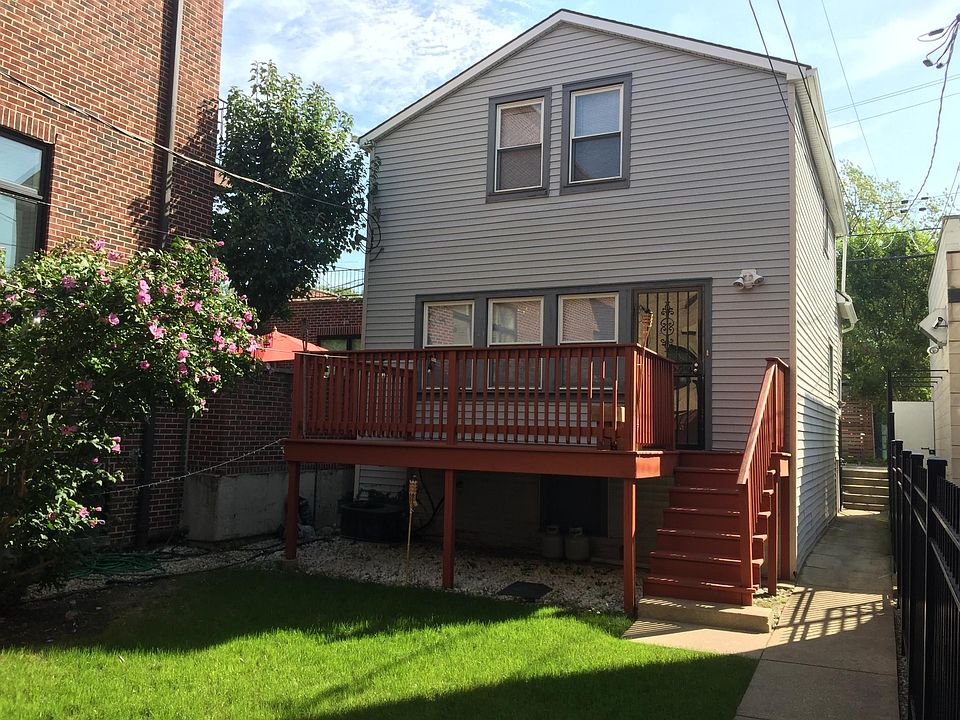 1st image of 1833 N Wolcott Ave #Coach