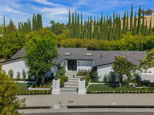 18057 Medley Dr, Encino, CA 91316