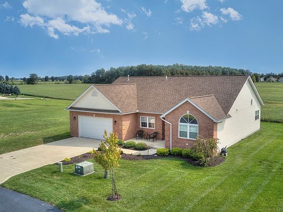 5th image of 716 Bay Hill Ct