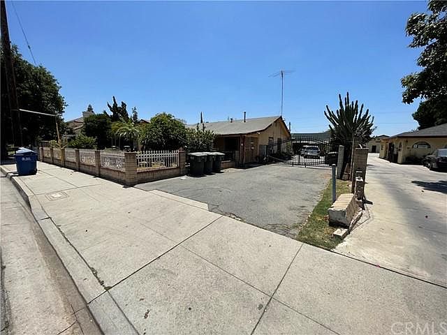 2nd image of 11702 Lower Azusa Rd