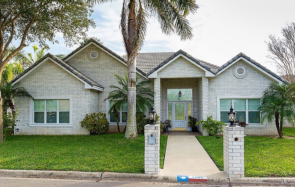 1st image of 1704 Shay Ln