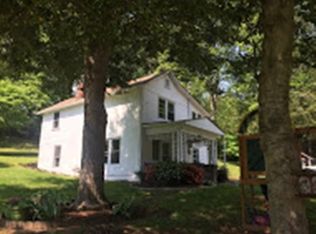 725 Grove Ave, Erwin, TN 37650