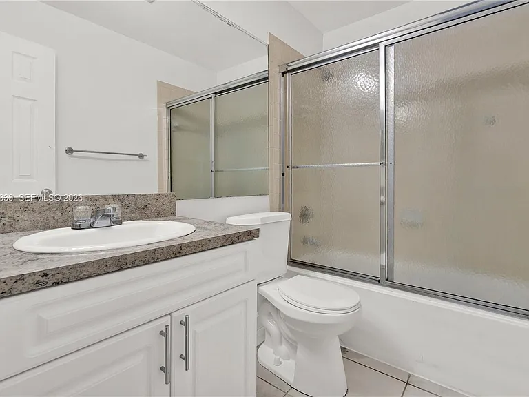 12704 SW 71st Ter — Photo 19