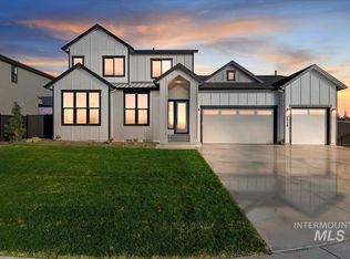 7714 W Flathead Lake St, Eagle, ID 83616