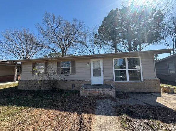 509 W K St, Russellville, AR 72801