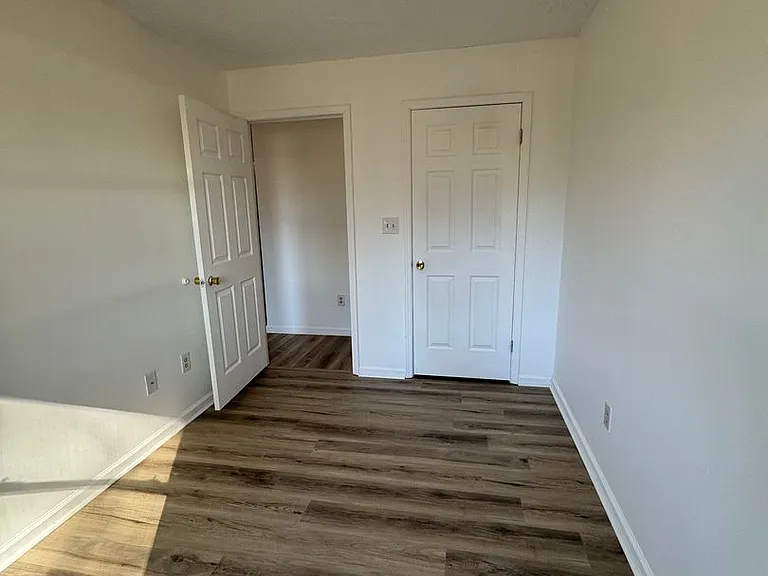 427 Mount Pelia Rd #3 — Photo 9