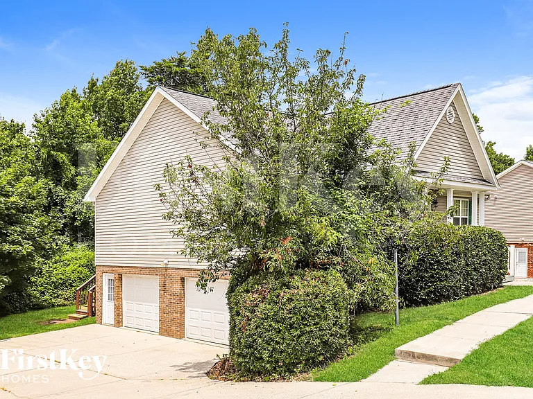 6111 Tory Ct — Photo 2
