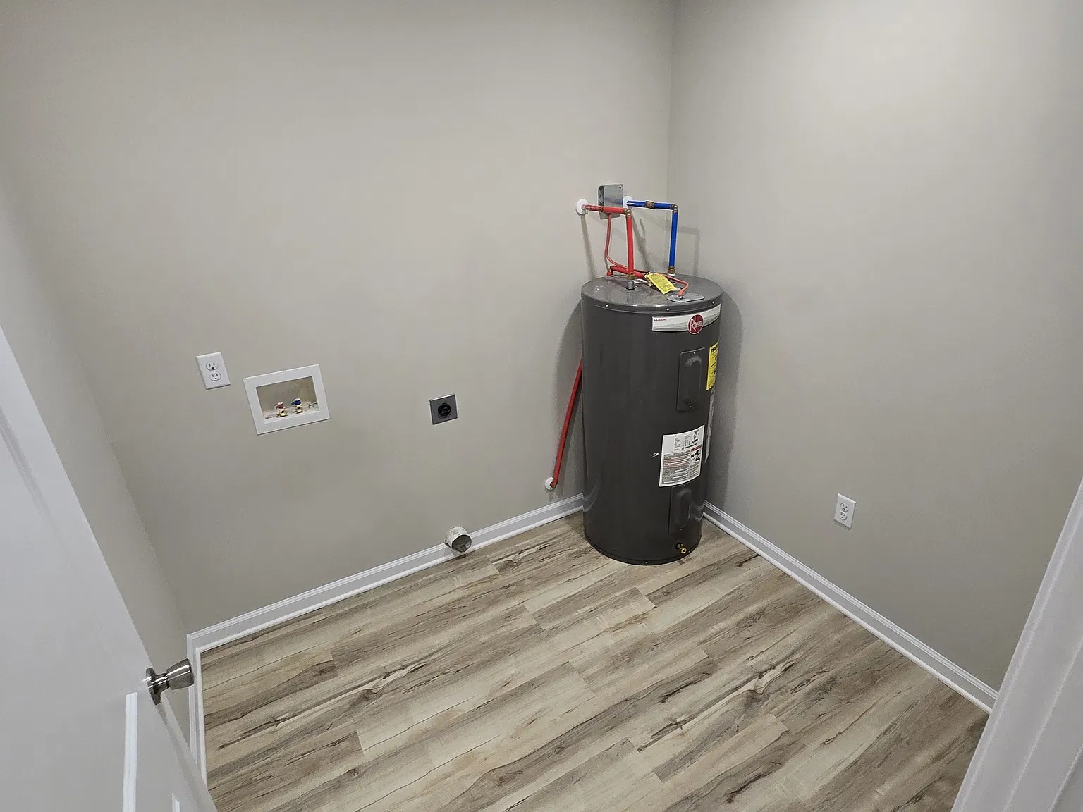 2 bed, 1000 sqft, $1,250 — Photo 4