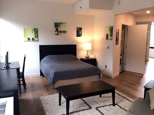 Rented by Compass | media 38