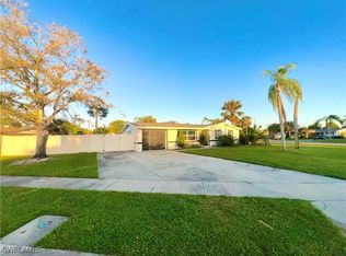 1960 Key Ct, North Fort Myers, FL 33903
