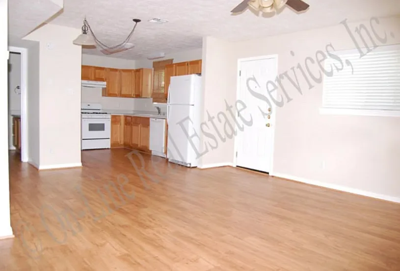 3 bed, 1344 sqft, $1,495 — Photo 4
