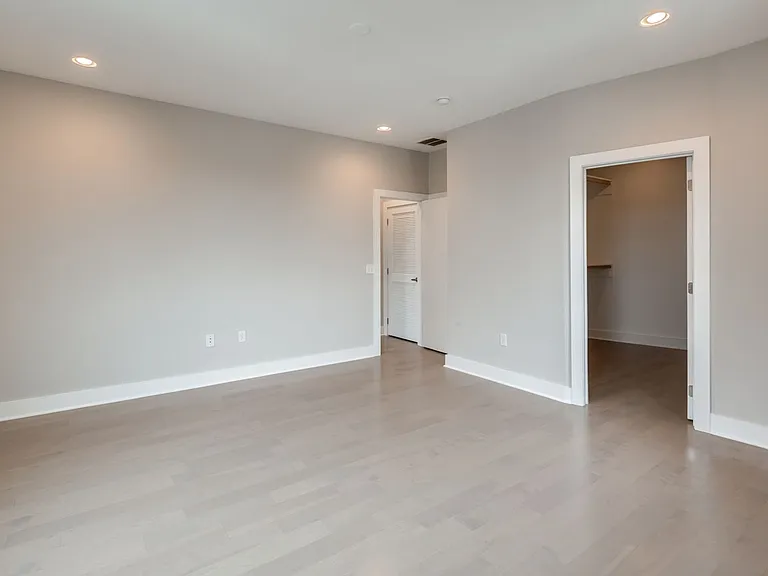 826 N 3rd St #6 — Photo 24