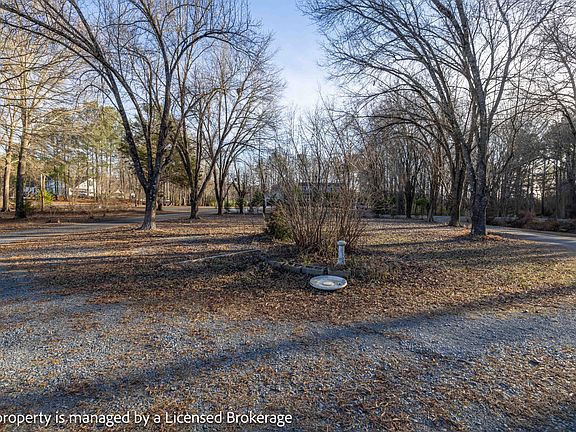 4th image of 40915 Deer Haven Dr