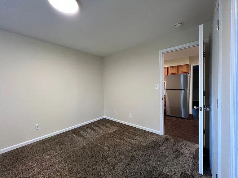 Stone Ridge Apartments- Convenient Location — Photo 31