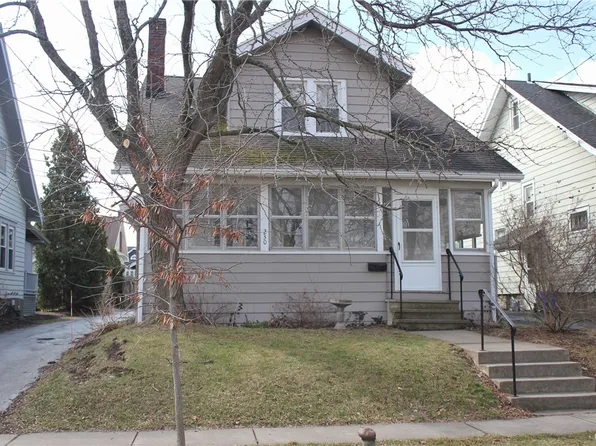 230 Roxbury Rd, Syracuse, NY 13206