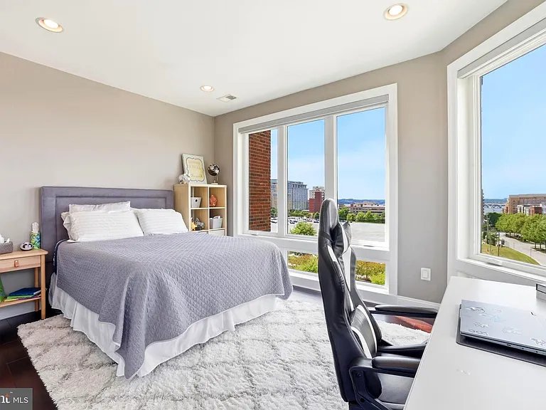500 Riversail Ln #438 — Photo 37