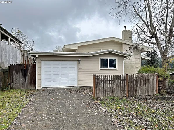 846 S Hill Dr, Reedsport, OR 97467