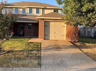 525 Mast Ct, Crowley, TX 76036