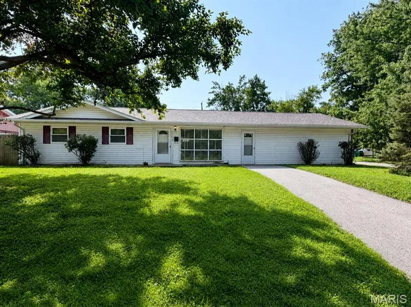 214 Donald St, Cahokia, IL 62206
