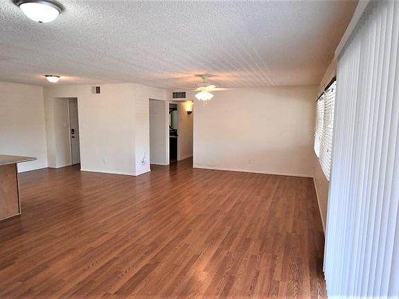 5th image of 3209 E Delcoa Dr