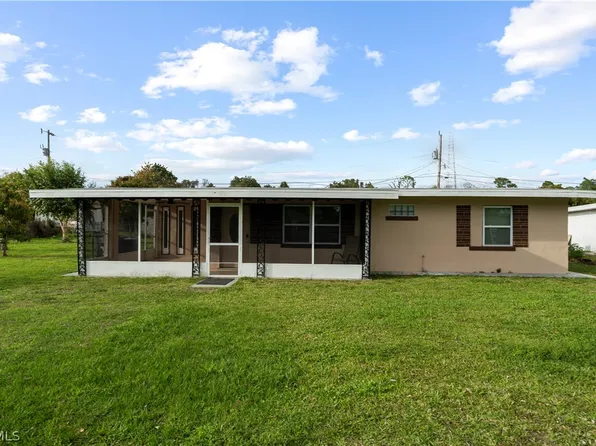 48 Victoria Dr, North Fort Myers, FL 33917