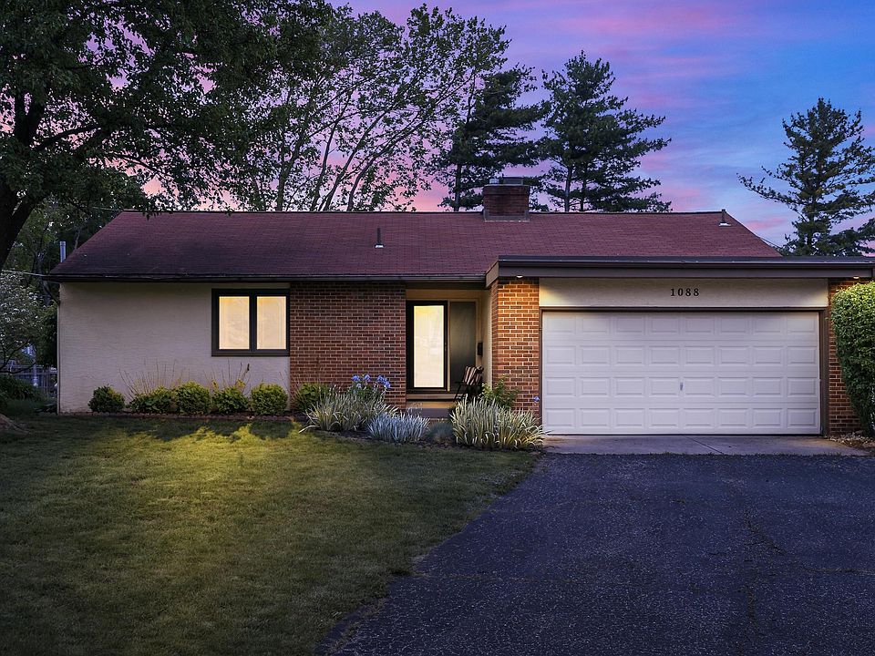 1st image of 1088 Langland Dr