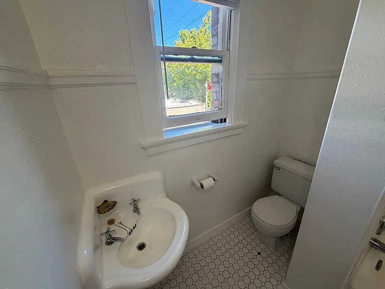 415 NW 21st Ave — Photo 29