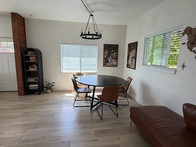 1519 10th Ave SW — Photo 10