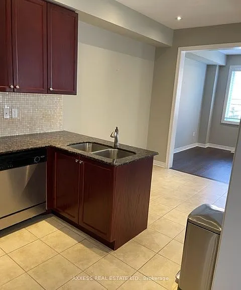 2449 Grand Oak Trl — Photo 5