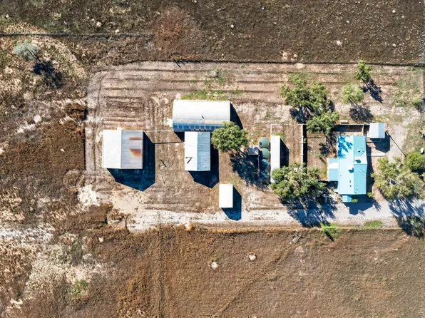 112 Ice Plant Rd W, McIntosh, NM 87032