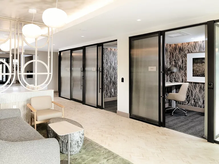3 Campus private work pods