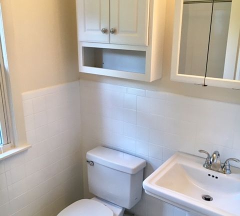 4th image of 40 Hobart Ln #40