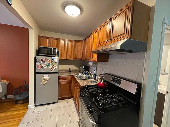 5th image of 20-17 46th St #2