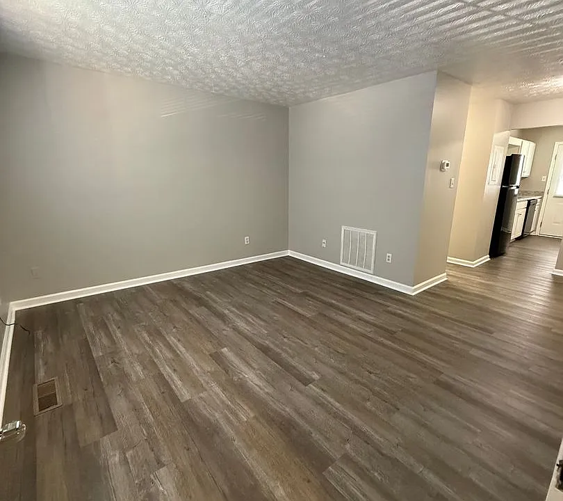 300 S David Ln