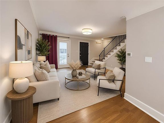 5th image of 411 10th St NE APT 7