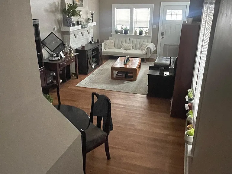 2439 Medary Ave — Photo 7