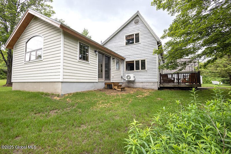 4th image of 486 Westfall Road