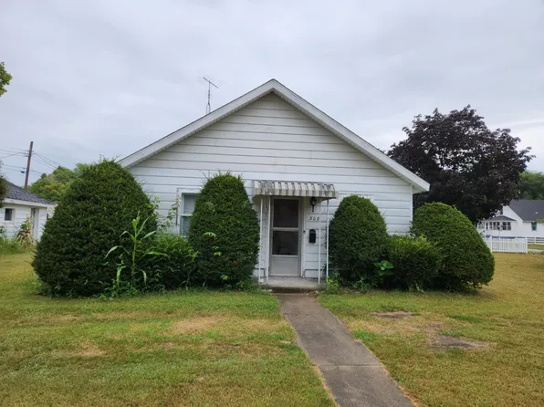 308 S Portland St, Knox, IN 46534