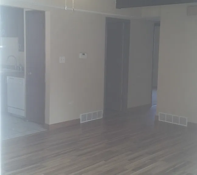 3017-3037 Viking Dr — Photo 3