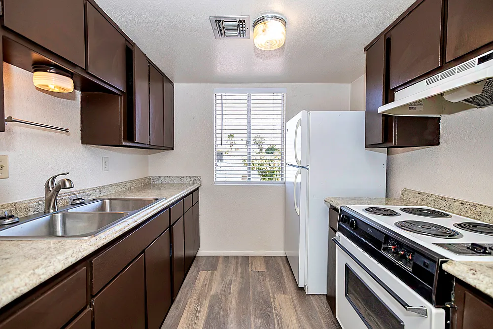 2 bed, $1,025 — Photo 3