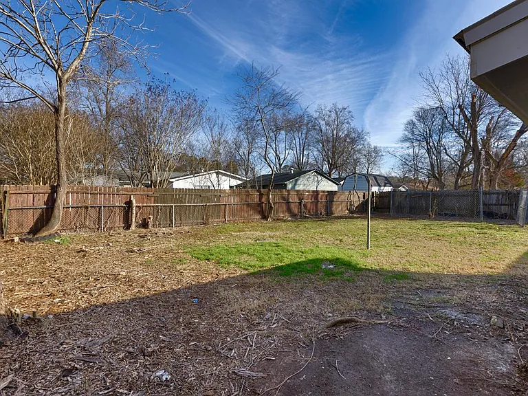 3903 Telstar Cir SW — Photo 22