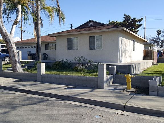 3rd image of 1762 San Simeon St