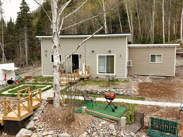 6711 E Bay Hwy, Big Pond, NS B1J 0B7