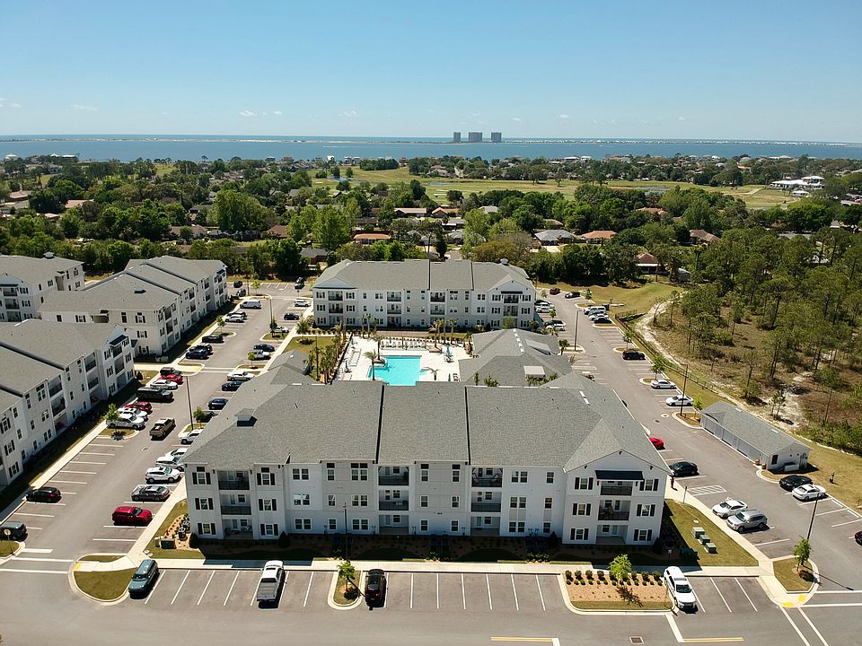 2nd image of 3511 Gulf Breeze Pkwy #4100